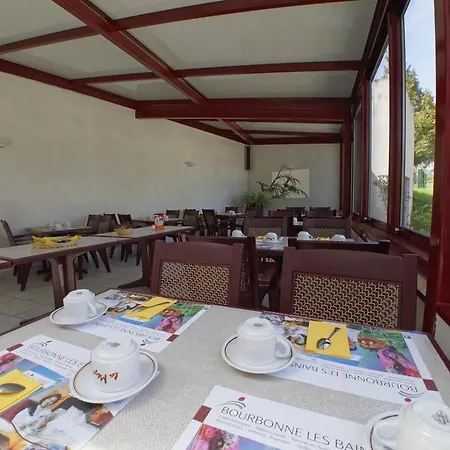 Hotel La Mezelle Hotel Bourbonne-les-Bains