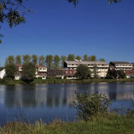 La Mezelle 2* Bourbonne-les-Bains